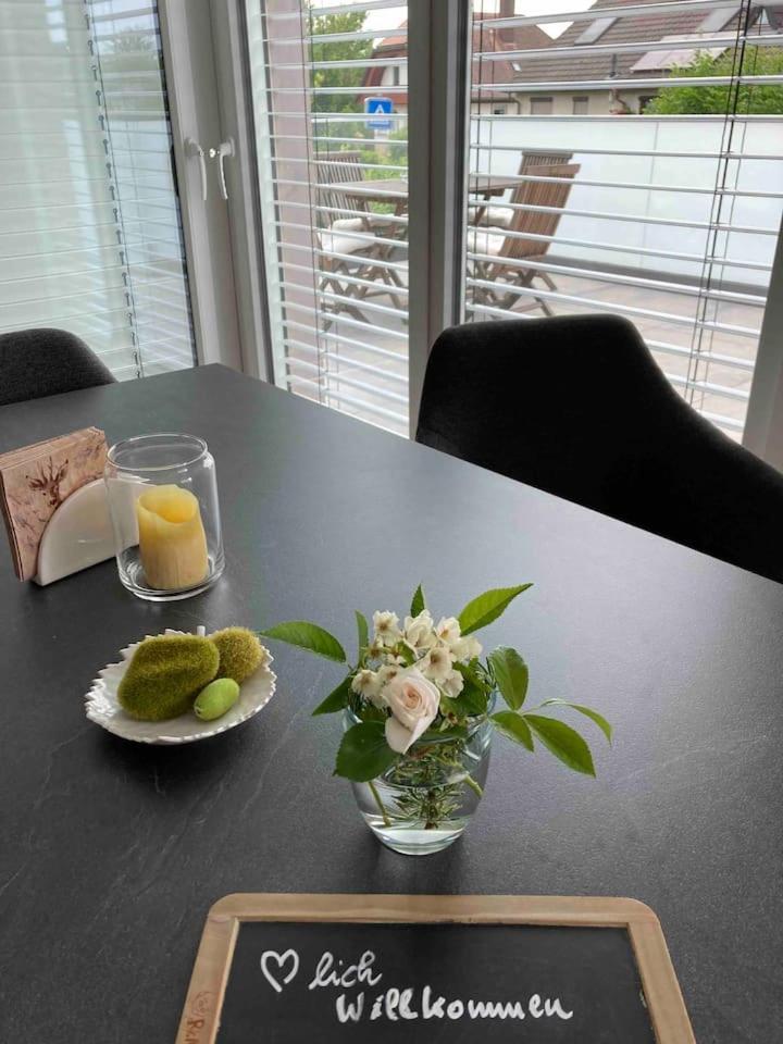 Neues Penthouse-Loft Mit Konuskarte Fuer Gratis Oepnv Apartment Ehrenkirchen Ngoại thất bức ảnh